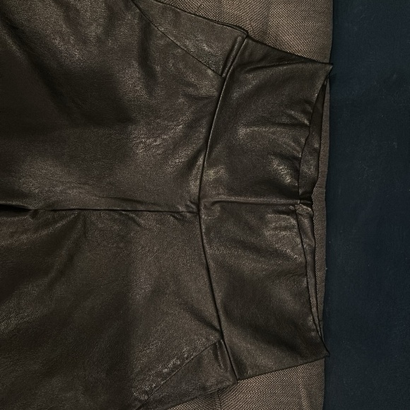 COMMANDO WIDE LEFT FAUX LEATHER HIGH WAIST WIDE LEG PANTS - Small - Picture 3 of 6